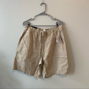Men’s GAP 8” easy short; medium